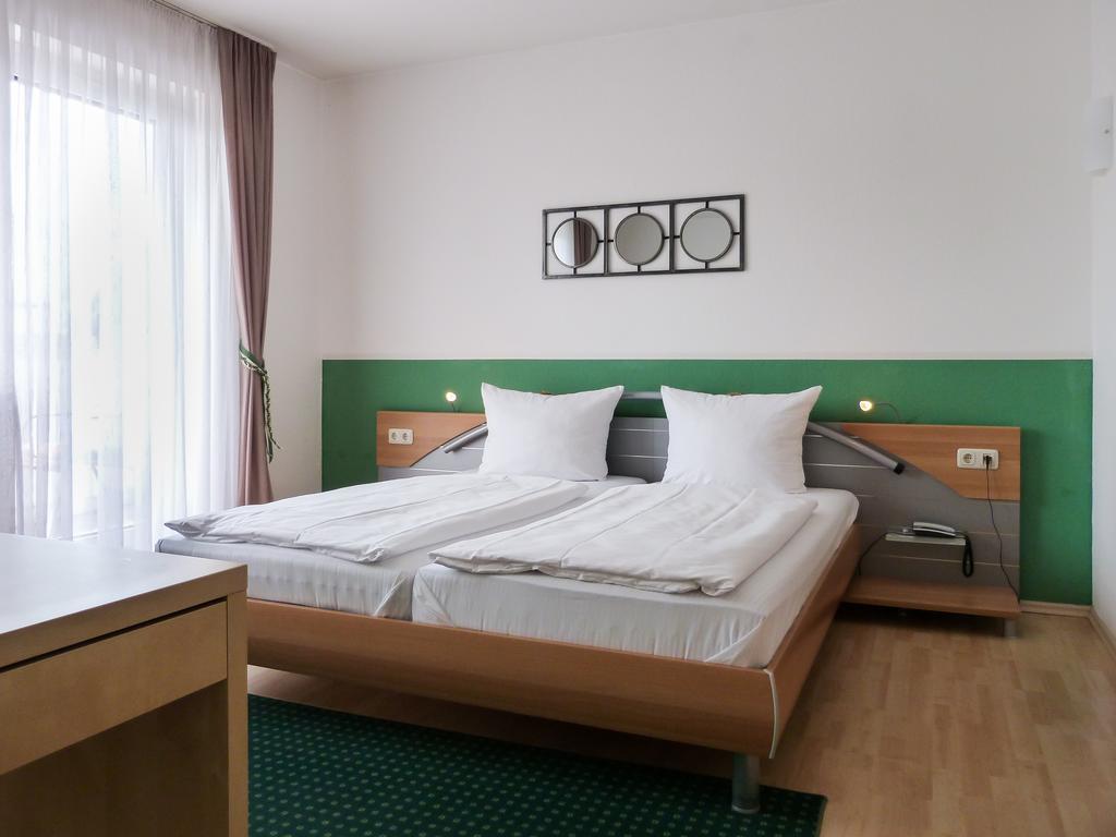 City Hotel Waldkraiburg Exteriör bild